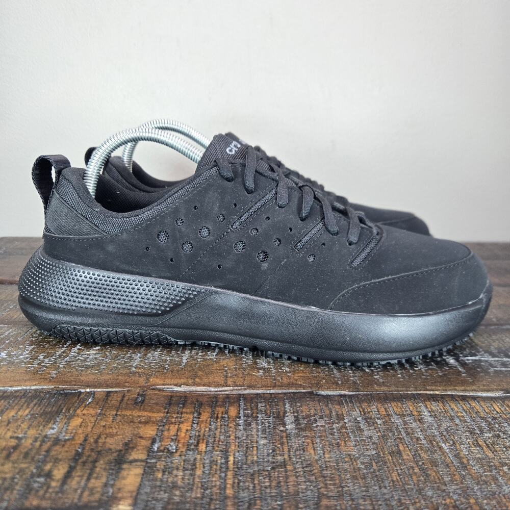 Crocs On The Clock Work Sneaker Mens Size 9 Black Slip Resistant Kitchen